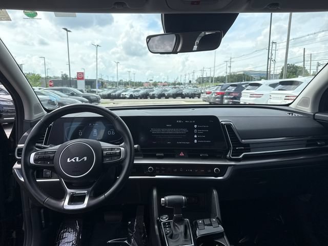 Used 2025 Kia Sportage EX FWD image 15