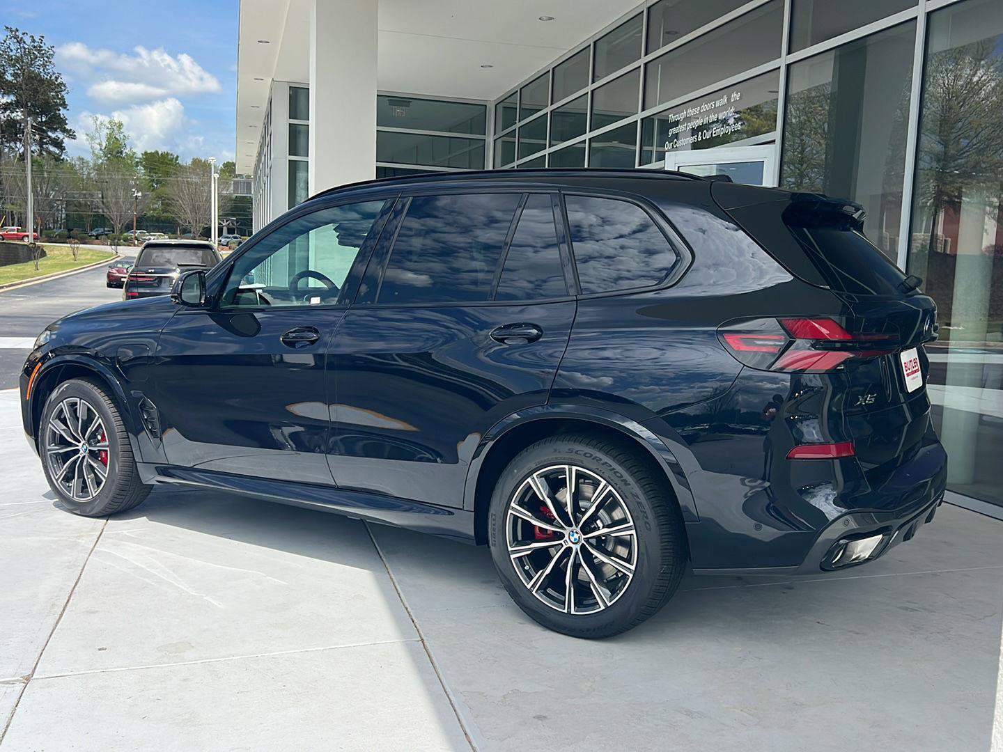 New 2026 BMW X5 xDrive50e image 5