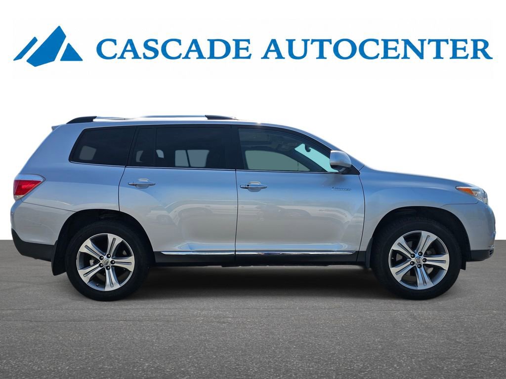 Used 2011 Toyota Highlander Limited w/ Tow Pkg AWD/4WD image 11