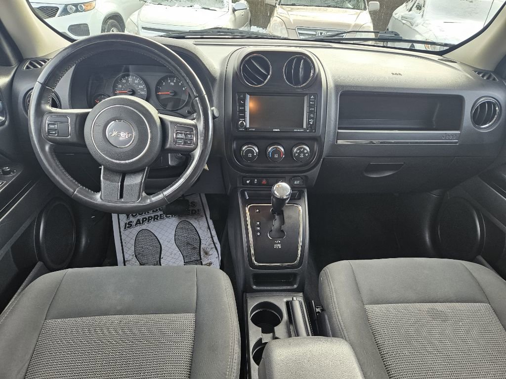 Used 2013 Jeep Patriot Latitude w/ Sun/Sound Group image 10