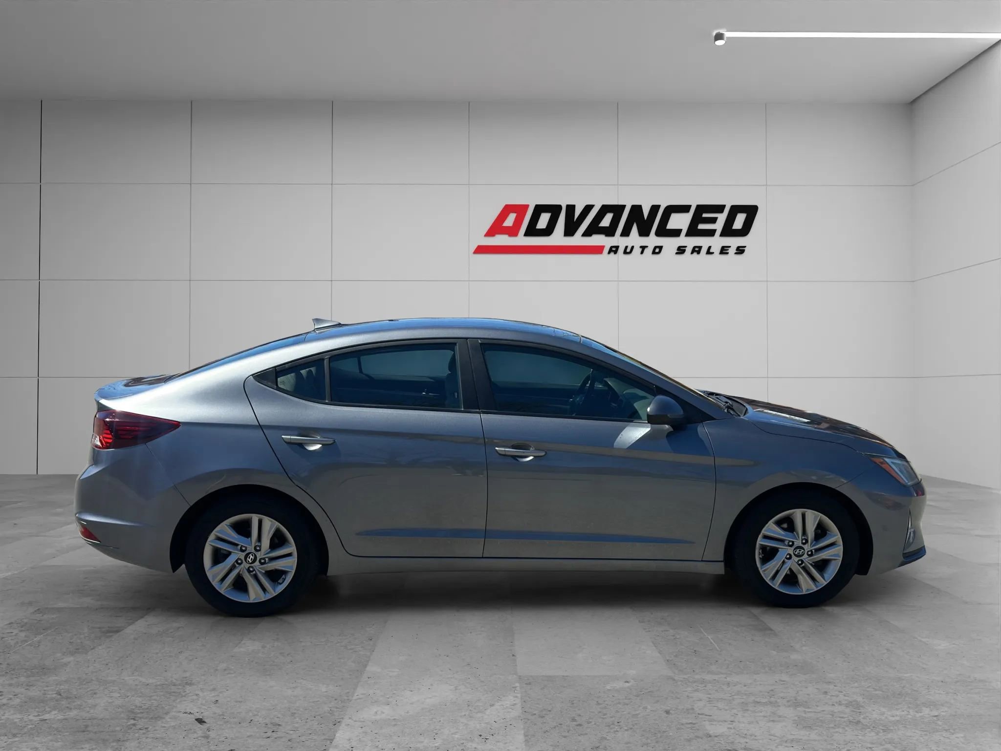 Used 2019 Hyundai Elantra SEL FWD image 8