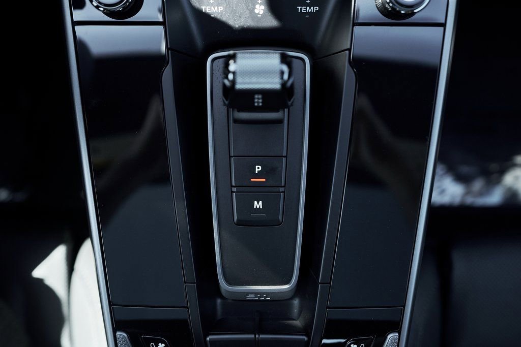 Used 2024 Porsche 911 Carrera 4S w/ Premium Package image 63