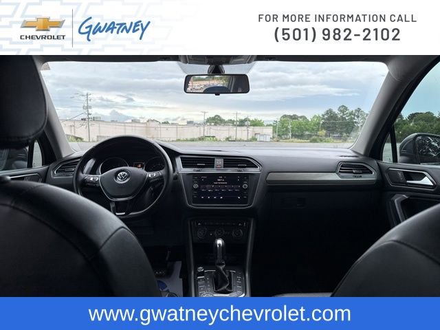 Used 2018 Volkswagen Tiguan SE AWD/4WD image 21