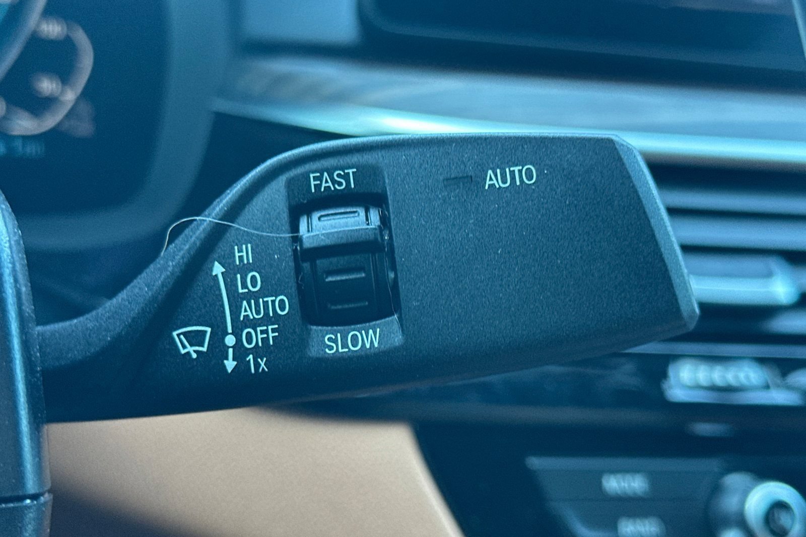Used 2023 BMW 530e w/ M Sport Package RWD image 37