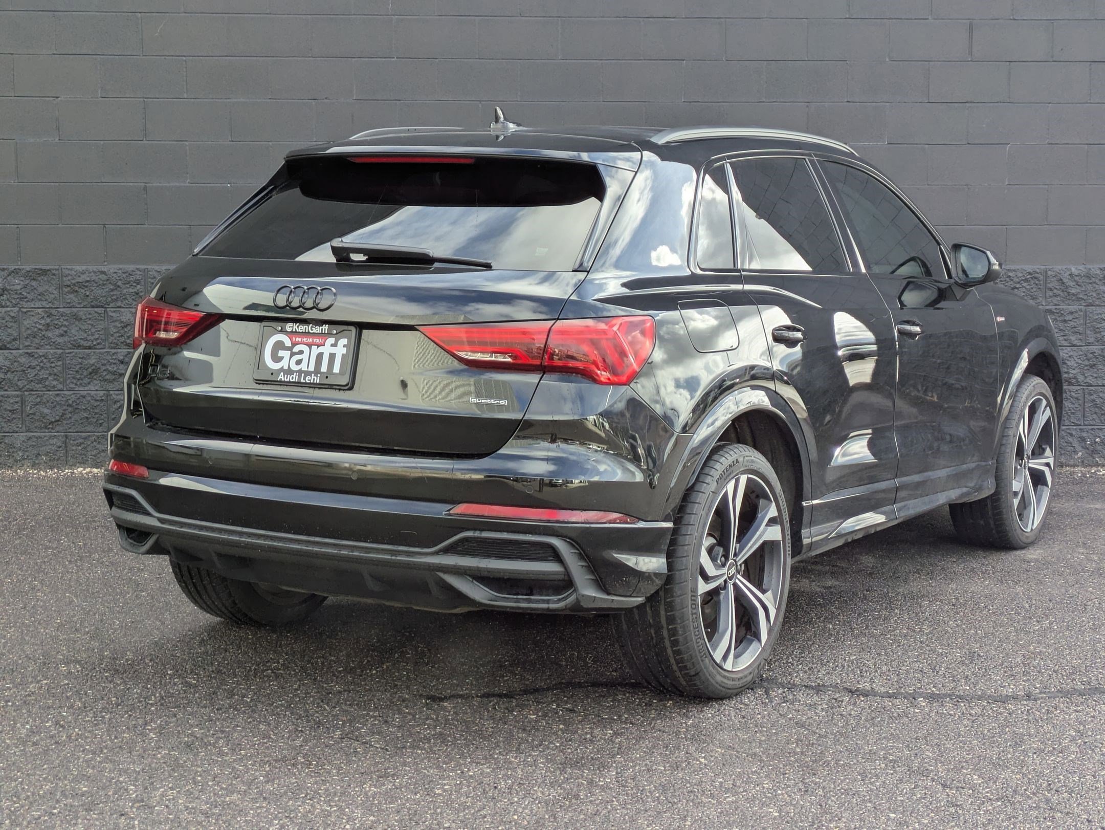 Used 2023 Audi Q3 2.0T Premium Plus w/ Premium Plus Package image 5