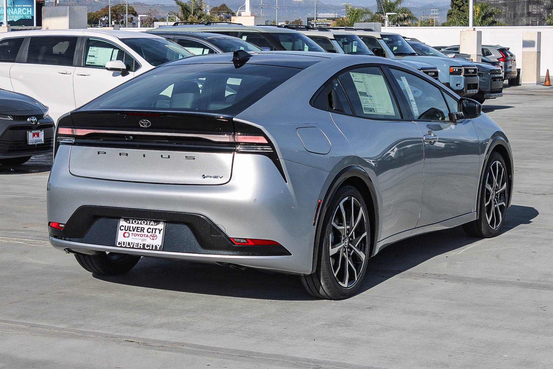 New 2026 Toyota Prius Plug-In Hybrid FWD image 9