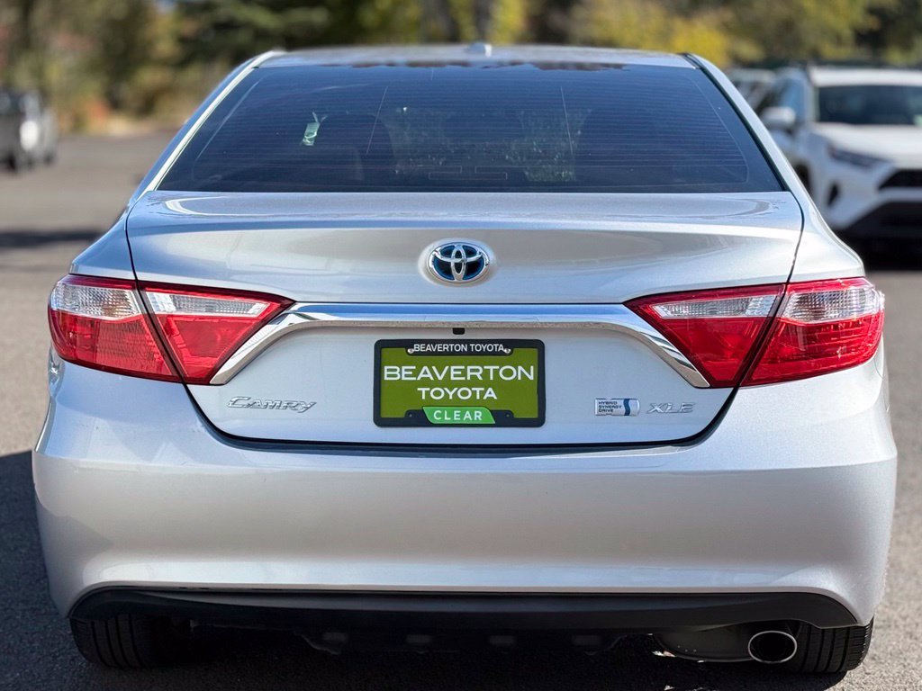 Used 2016 Toyota Camry XLE w/ Moonroof Package FWD image 4