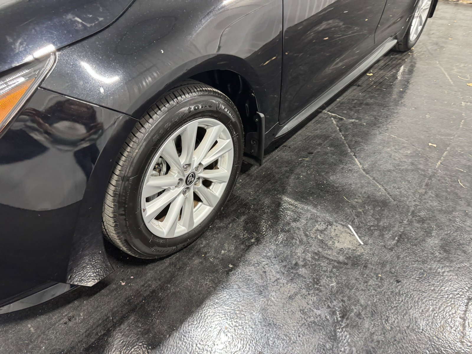 Used 2024 Toyota Corolla LE w/ LE Convenience Package image 7