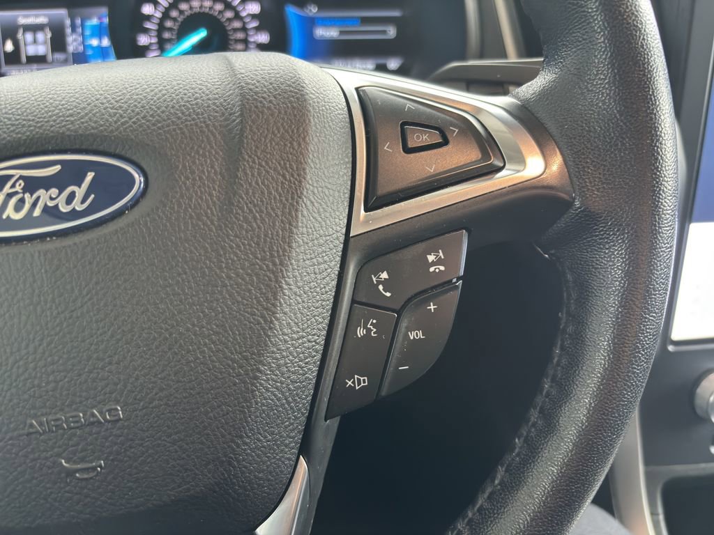 Used 2023 Ford Edge SEL image 26