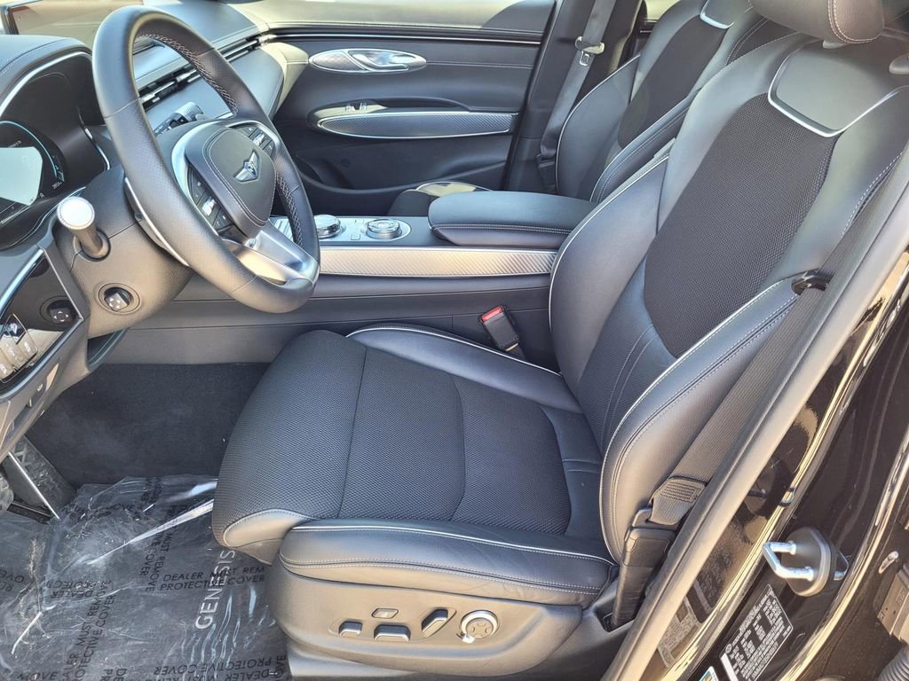 Used 2024 Genesis GV70 2.5T w/ Sport Prestige Package image 10