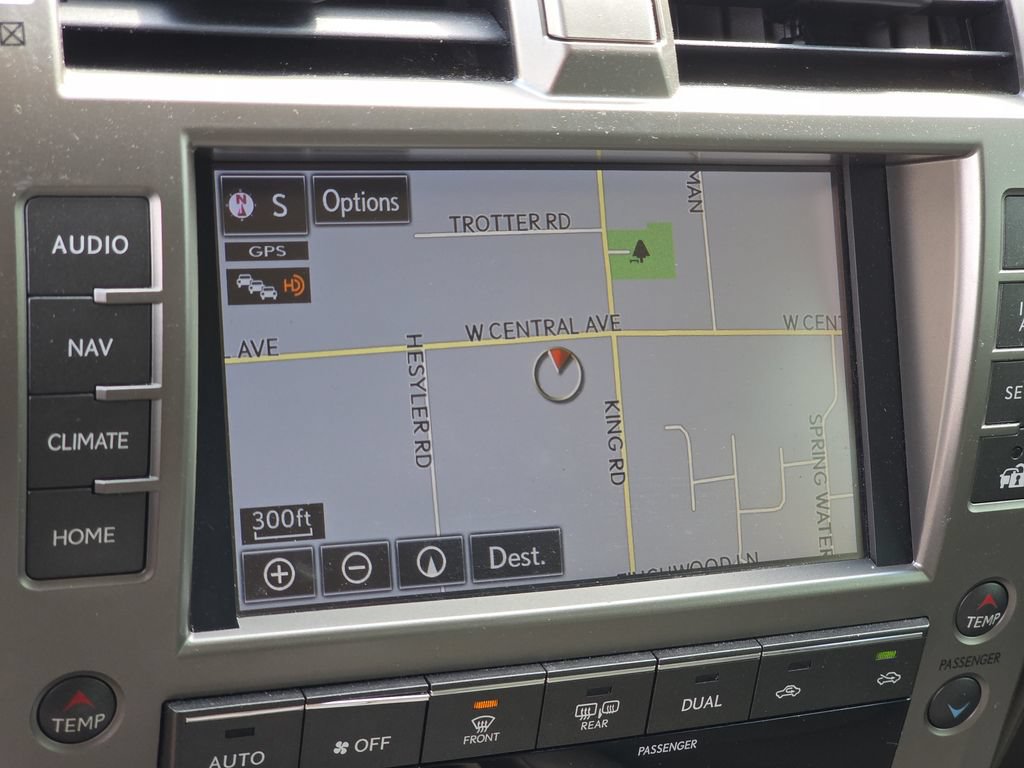 Used 2017 Lexus GX 460 AWD/4WD image 23