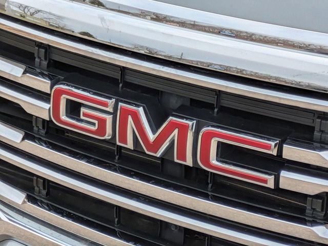 Certified 2023 GMC Acadia SLT w/ LPO, Floor Liner Package image 9