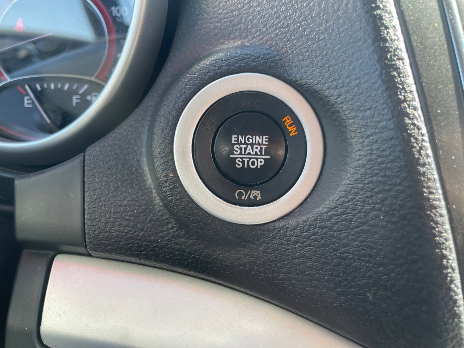 Used 2018 Dodge Journey SE w/ Connectivity Group FWD image 21