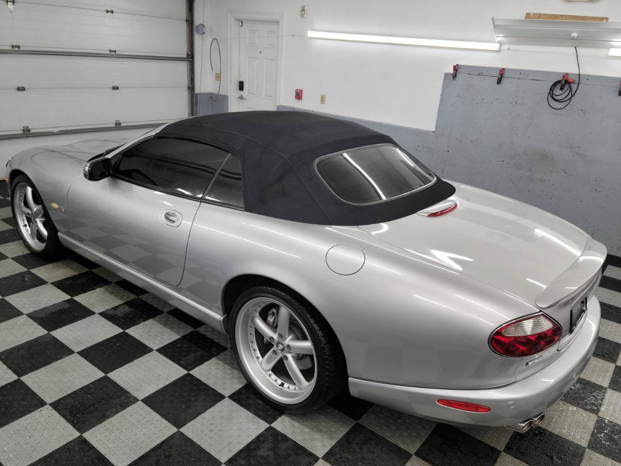 Used 2005 Jaguar XK8 Convertible RWD image 8