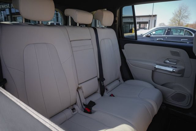 Certified 2026 Mercedes-Benz GLB 250 4MATIC image 28
