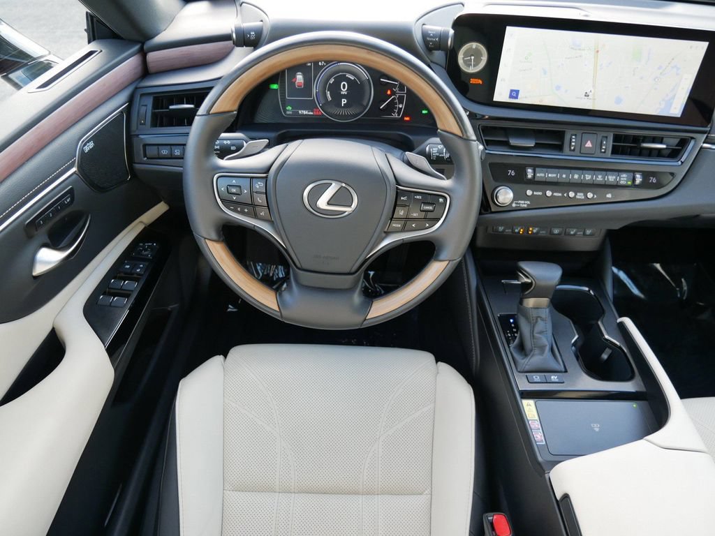 Certified 2025 Lexus ES 300h Ultra Luxury w/ Accessory Package (Z2) FWD image 13