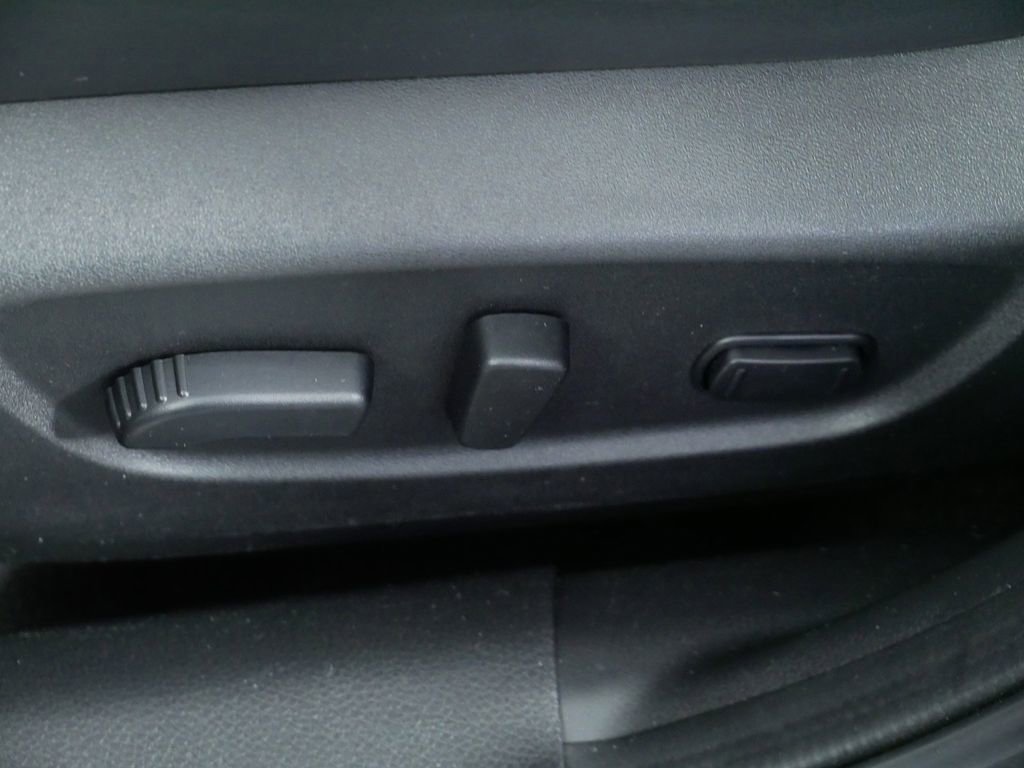 Used 2020 Nissan Rogue Sport SL FWD image 22