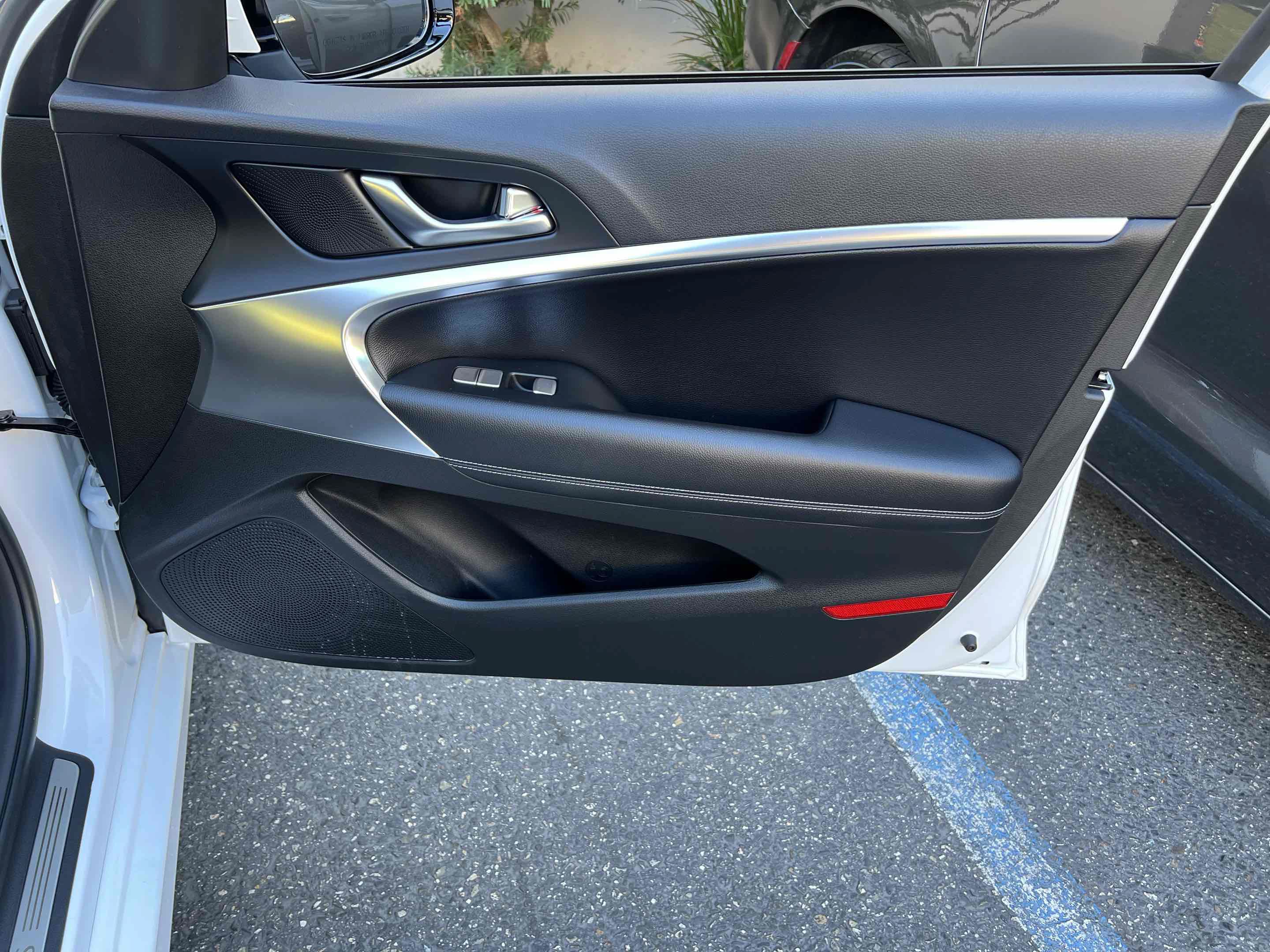 Used 2026 Genesis G70 2.5T RWD image 79