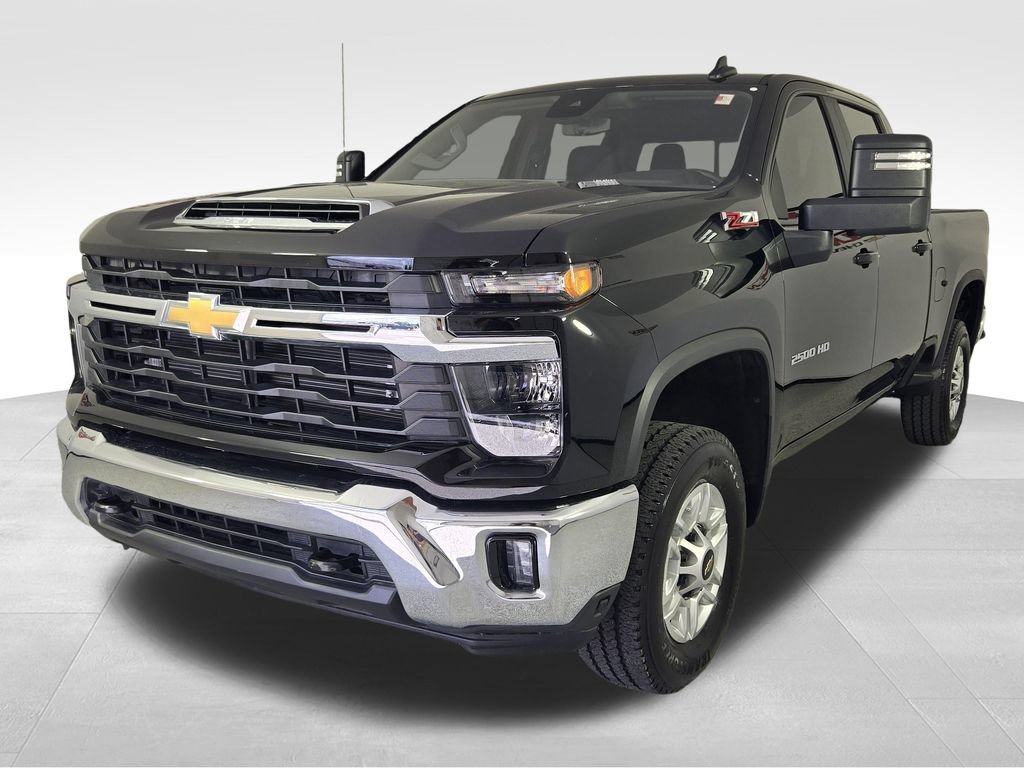 Used 2025 Chevrolet Silverado 2500 LT AWD/4WD image 3