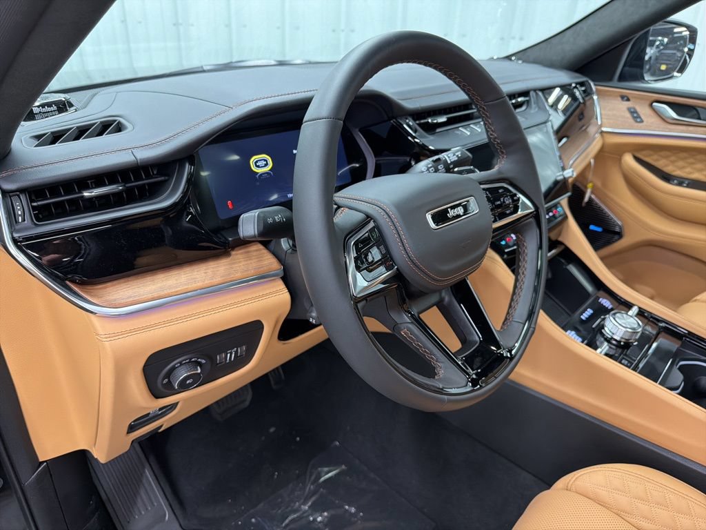 New 2026 Jeep Grand Cherokee Summit AWD/4WD image 16