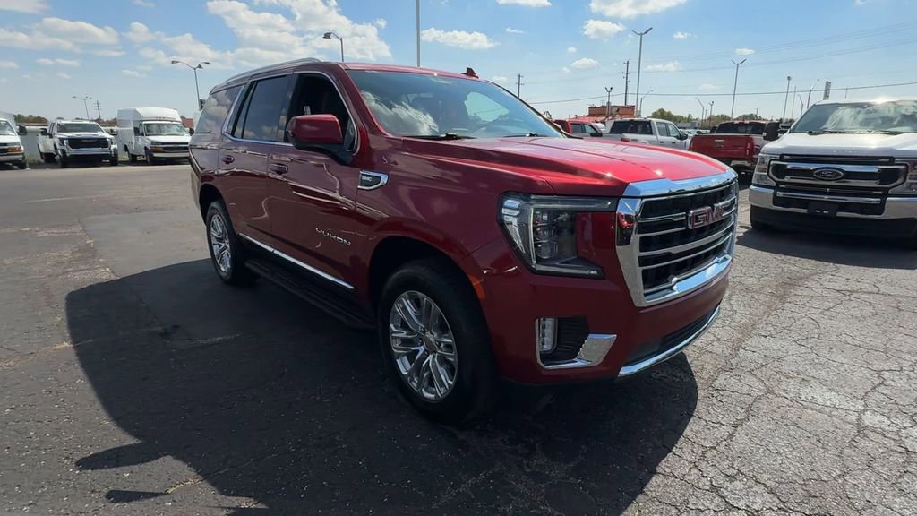Used 2023 GMC Yukon SLT AWD/4WD image 2