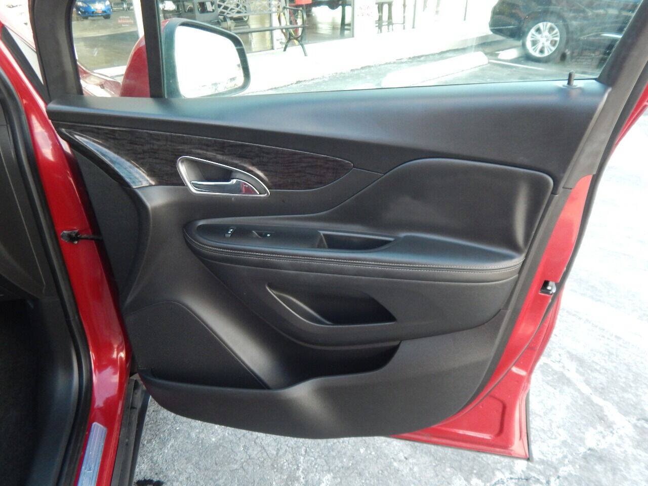 Used 2016 Buick Encore Convenience FWD image 13