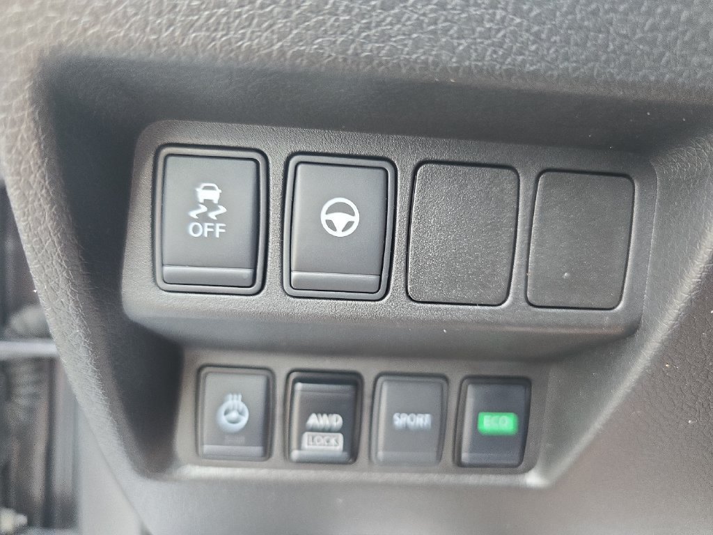 Used 2021 Nissan Rogue Sport SL w/ Premium Package AWD/4WD image 22