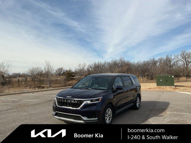 Certified 2024 Kia Carnival LX image 1