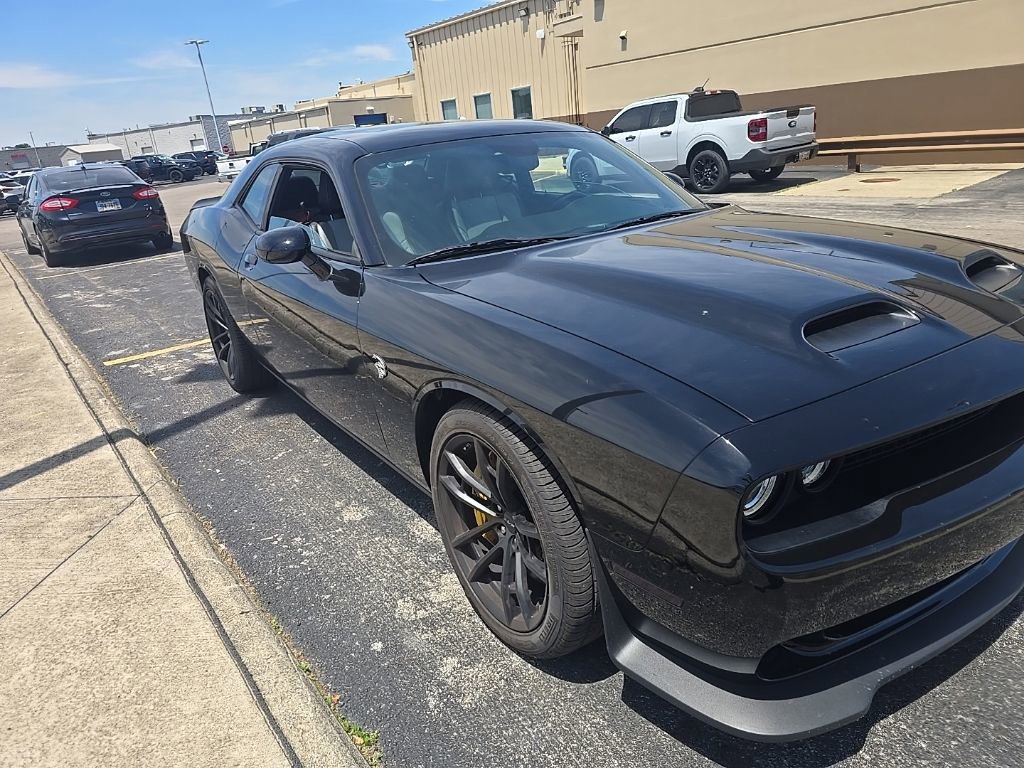 Used 2023 Dodge Challenger SRT Hellcat RWD image 2