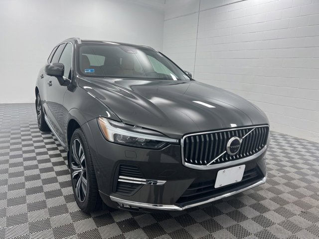 Used 2022 Volvo XC60 B6 Inscription w/ Advanced Package