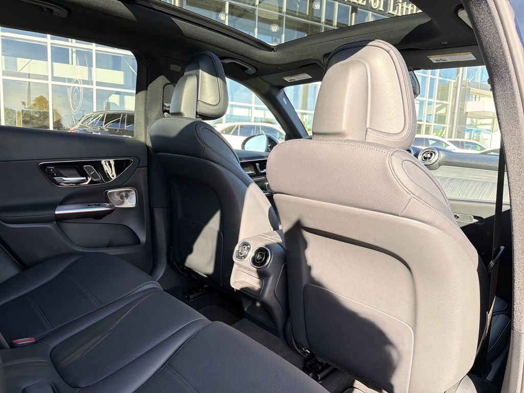 Certified 2025 Mercedes-Benz GLC 300 4MATIC image 17