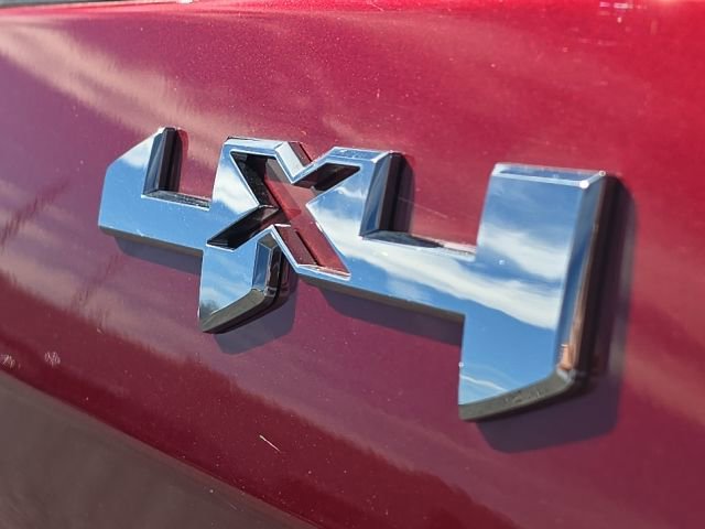 Used 2025 GMC Sierra 1500 SLT w/ SLT Premium Package image 10