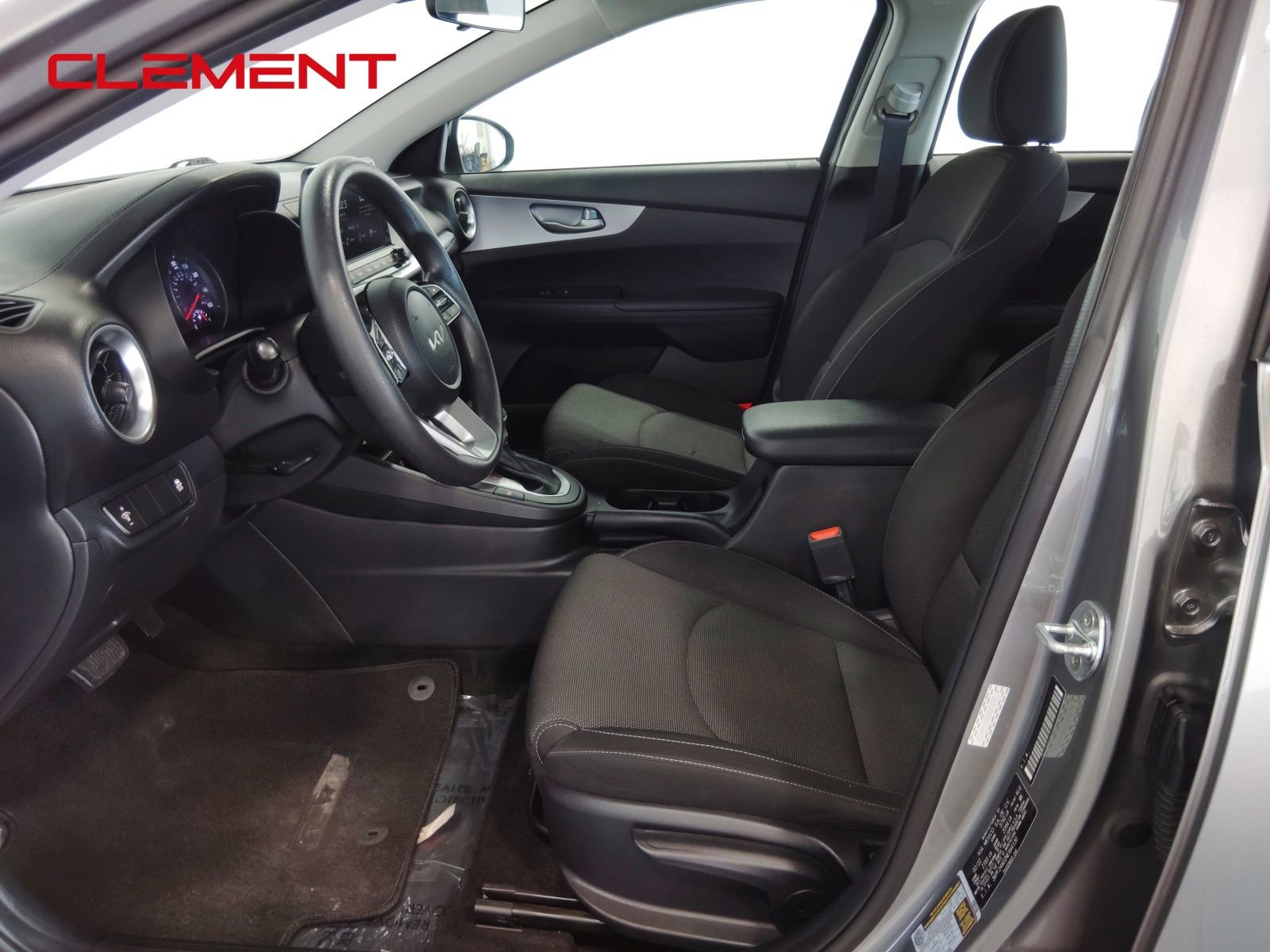 Used 2022 Kia Forte LXS image 20