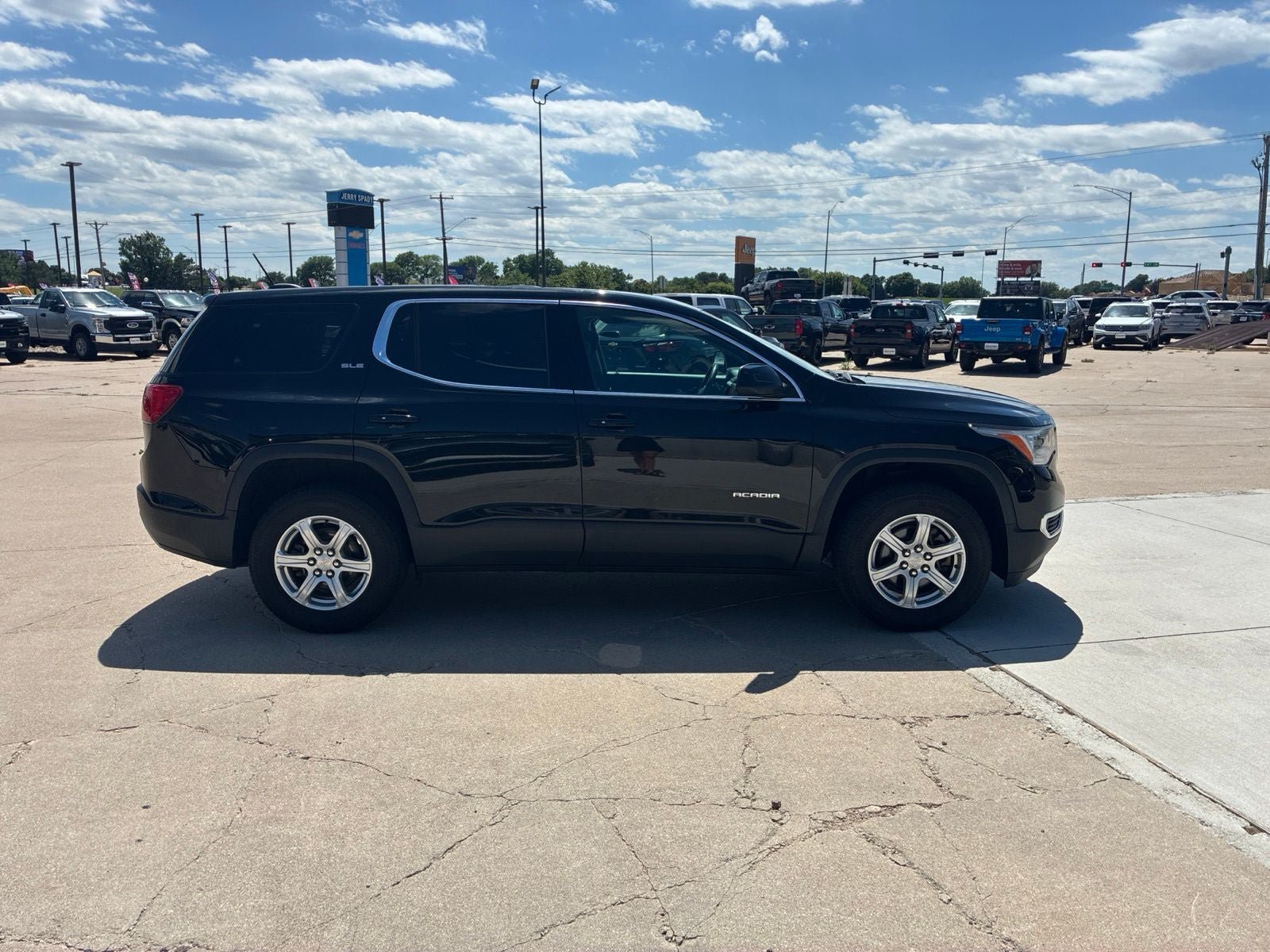 Used 2019 GMC Acadia SLE AWD/4WD image 7
