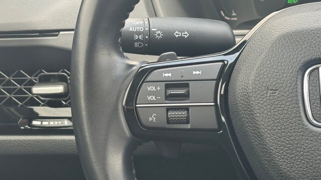 Used 2023 Honda Accord Touring image 16