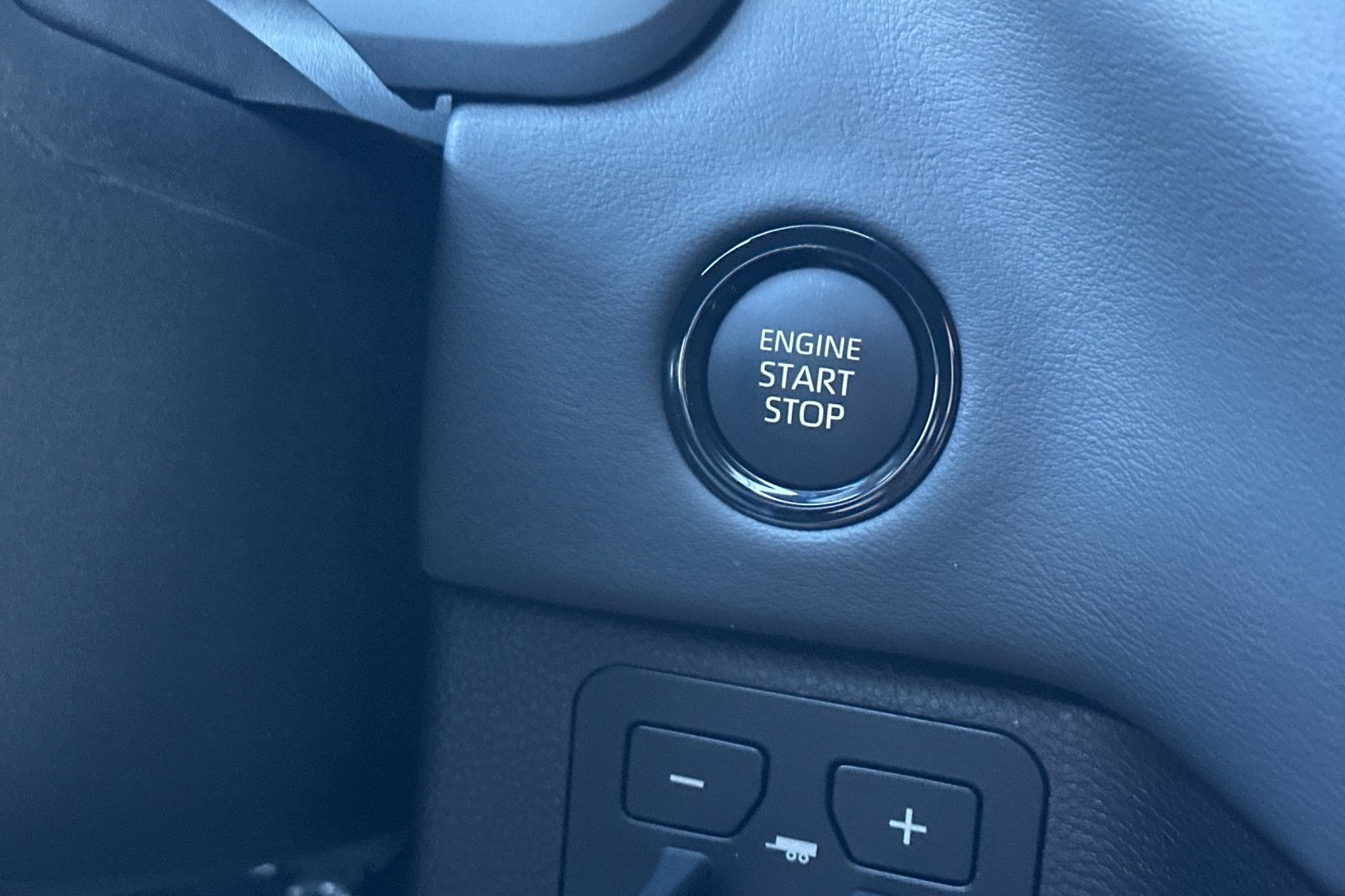 New 2026 Toyota Tundra Platinum AWD/4WD image 24