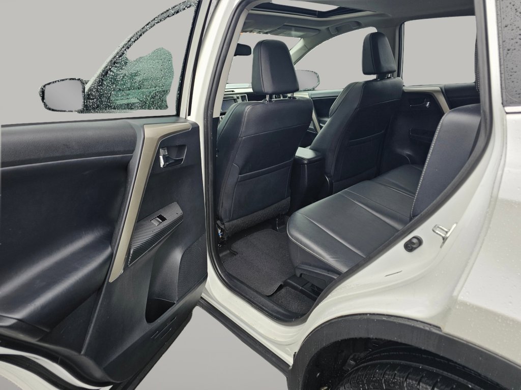 Used 2013 Toyota RAV4 Limited image 22