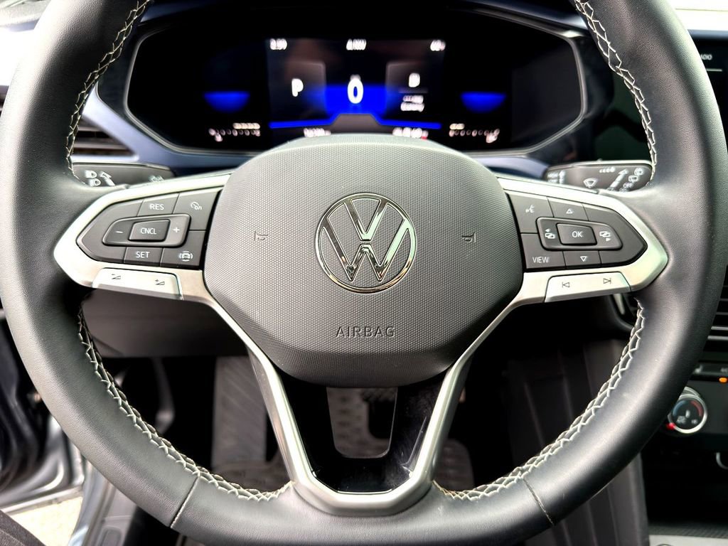 Used 2022 Volkswagen Taos SE image 14