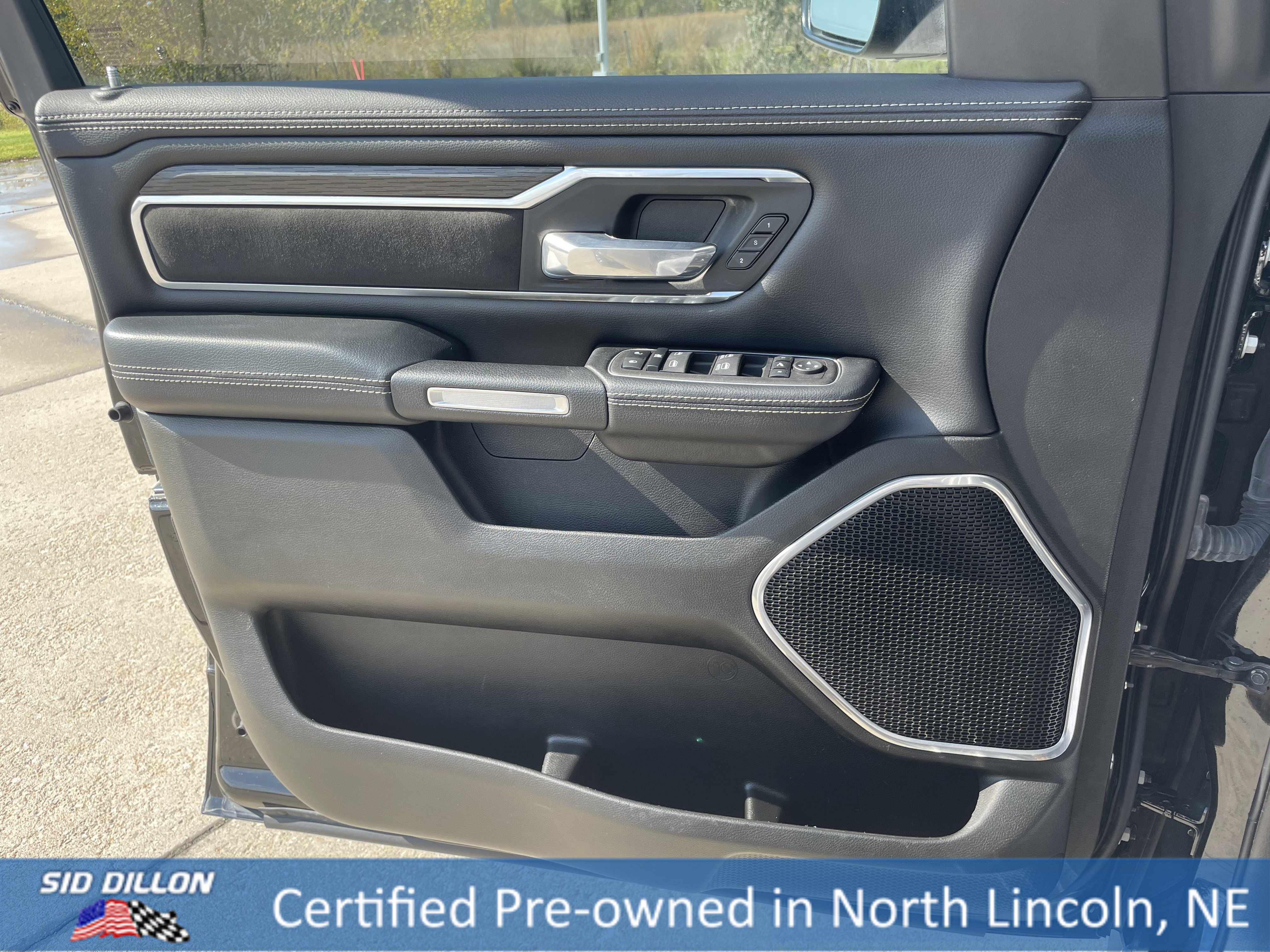 Used 2024 RAM 1500 Laramie image 16