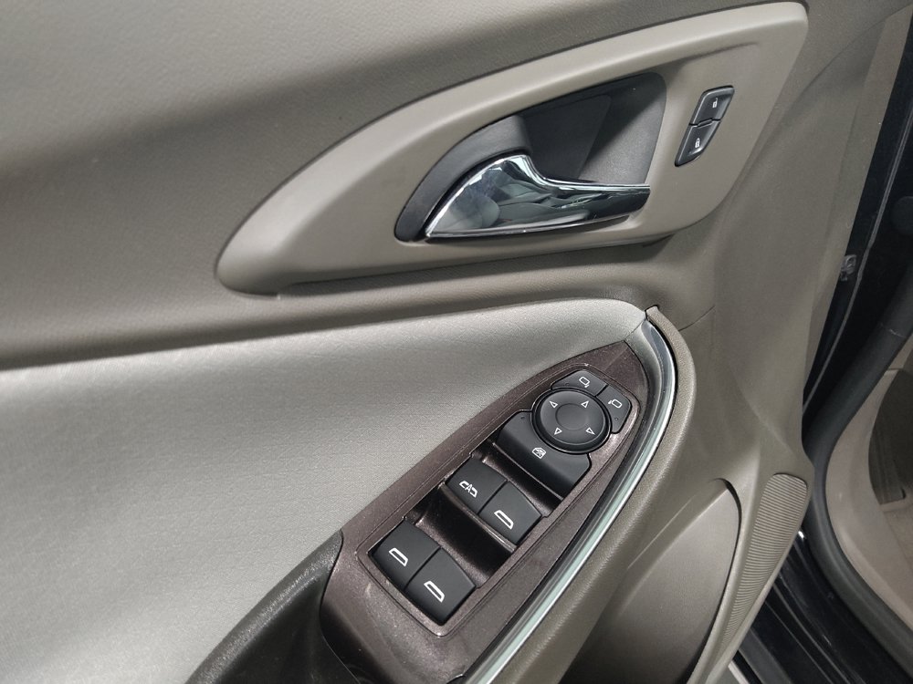 Used 2021 Chevrolet Malibu LT FWD image 27