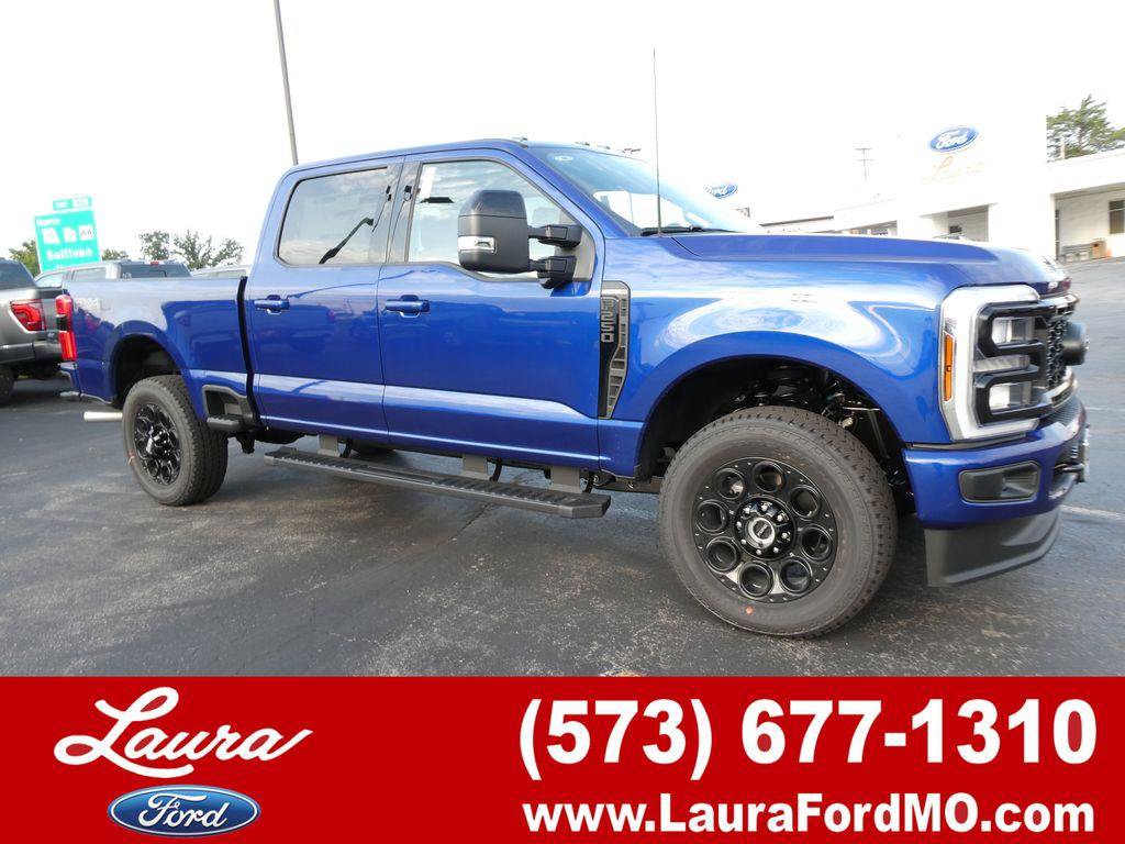 New 2026 Ford F250 Lariat w/ Black Appearance Package