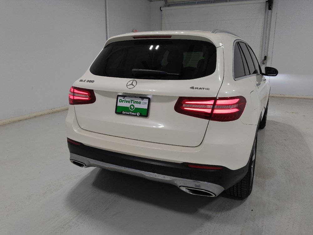 Used 2019 Mercedes-Benz GLC 300 4MATIC w/ Driver Assistance Package image 7