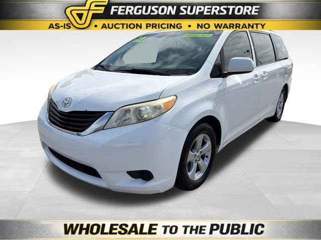 Used 2012 Toyota Sienna LE FWD image 3