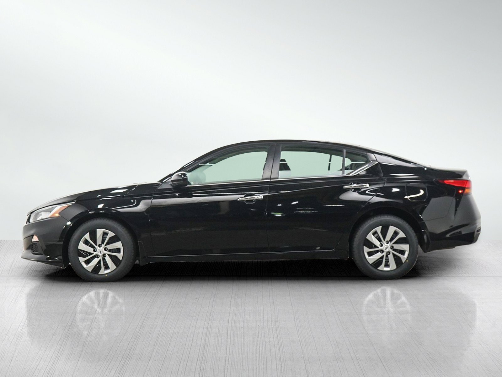 Used 2020 Nissan Altima 2.5 S AWD/4WD image 2