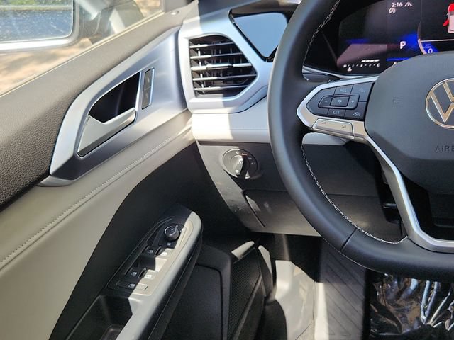 New 2026 Volkswagen Taos SE AWD/4WD image 26
