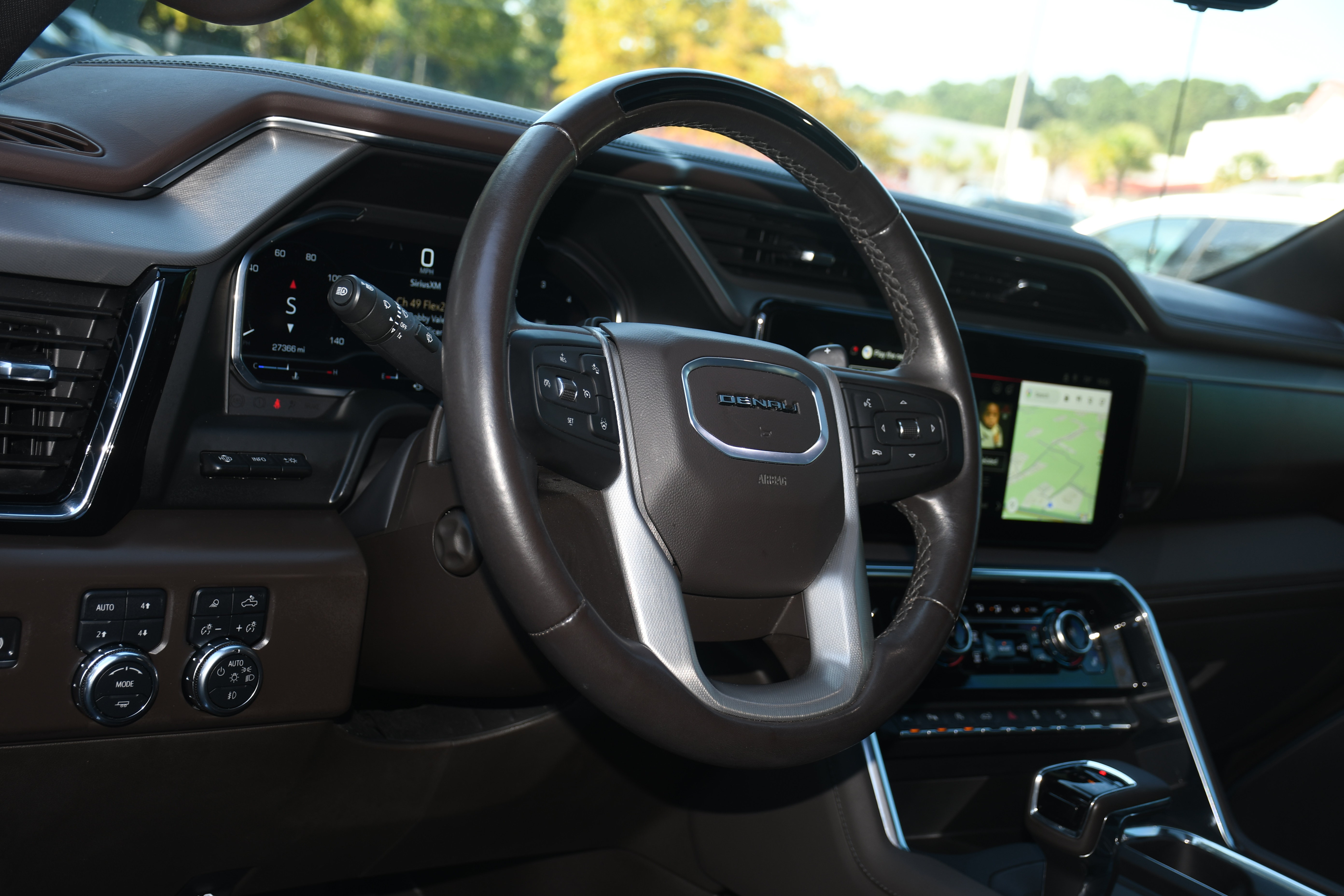 Used 2024 GMC Sierra 1500 Denali AWD/4WD image 8