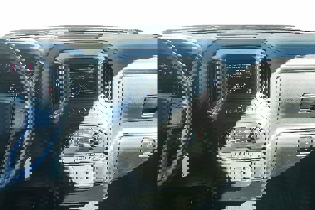 Used 2019 Chevrolet Silverado 1500 Custom w/ Custom Convenience Package image 12