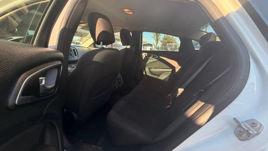 Used 2015 Chrysler 200 Limited w/ Convenience Group FWD image 7