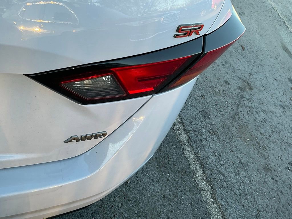 Used 2025 Nissan Altima 2.5 SR w/ SR Premium Package image 4