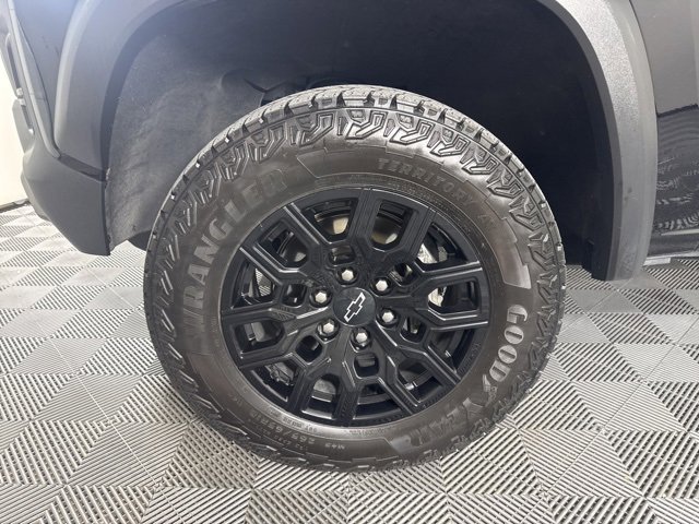 Certified 2023 Chevrolet Colorado Trail Boss w/ Technology Package image 7